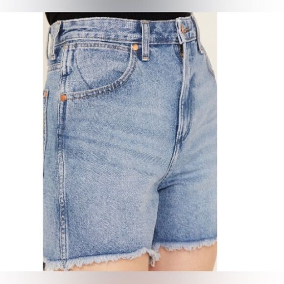 Wrangler Light Wash High Rise A-LineCutoff Donna Shorts Western Cowgirl Size W30 - Picture 3 of 10
